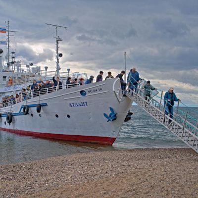 Российско-китайское научное сотрудничество: геологические экскурсии на западном берегу Байкала